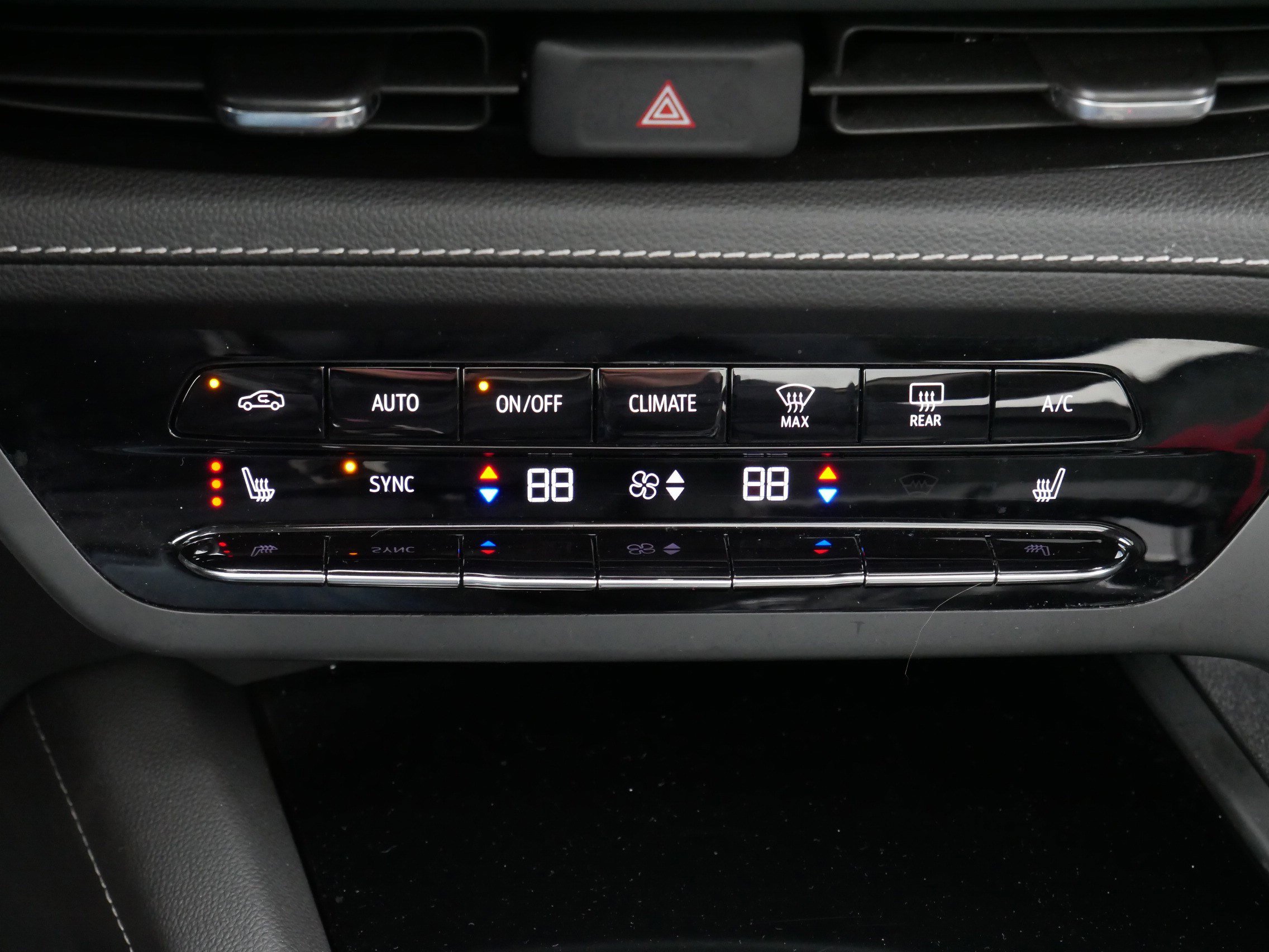 Used 2023 Buick Envision Essence w/ Sport Touring Package image 23