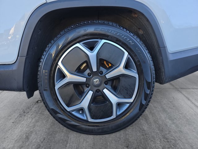 Used 2022 Rivian R1T Adventure image 30