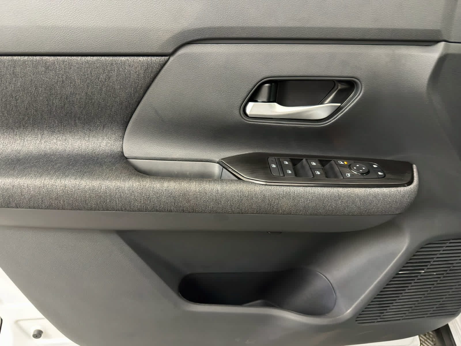 New 2026 Nissan Kicks SV w/ SV Premium Package FWD image 22