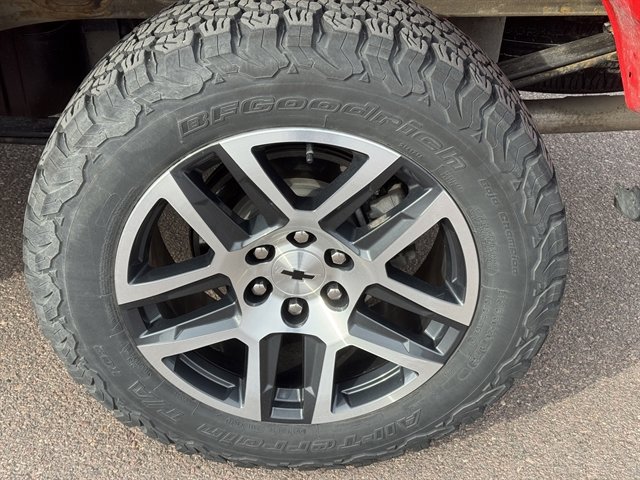 Used 2019 Chevrolet Silverado 1500 Custom Trail Boss w/ Custom Convenience Package image 7