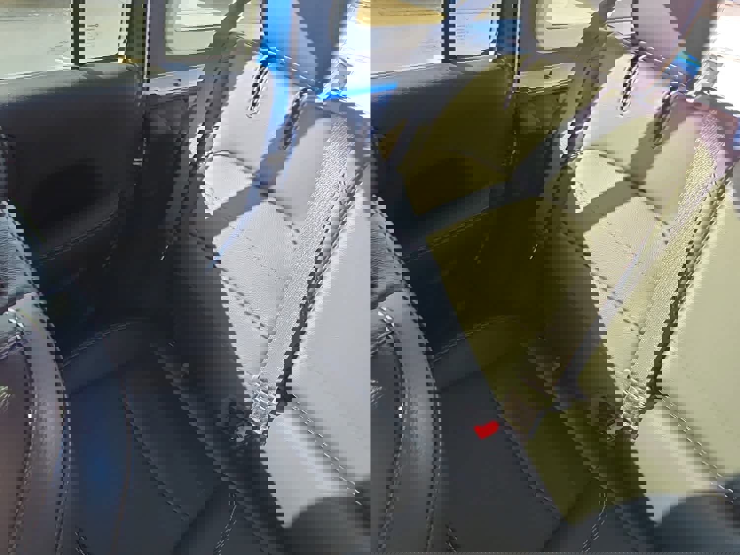 Used 2023 Jeep Wrangler Sahara w/ Cold Weather Group image 19