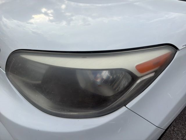 Used 2019 Kia Soul + image 8