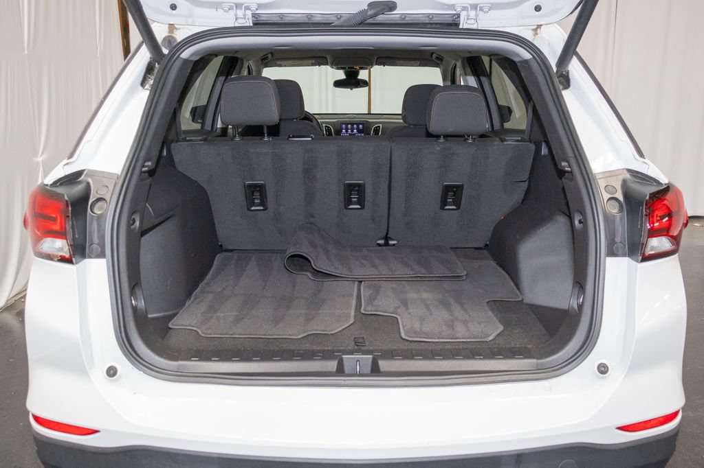 Used 2023 Chevrolet Equinox LT AWD/4WD image 13