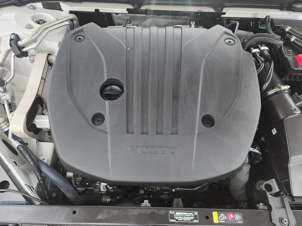 Used 2024 Volvo S60 B5 Plus AWD/4WD image 26