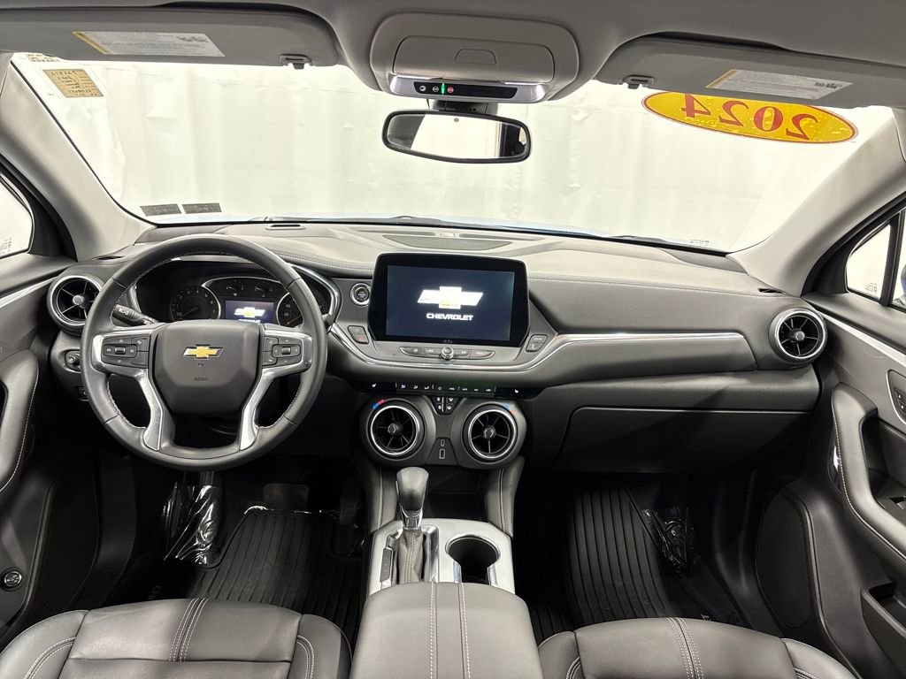 Used 2024 Chevrolet Blazer LT w/ Midnight/Sport Edition image 12