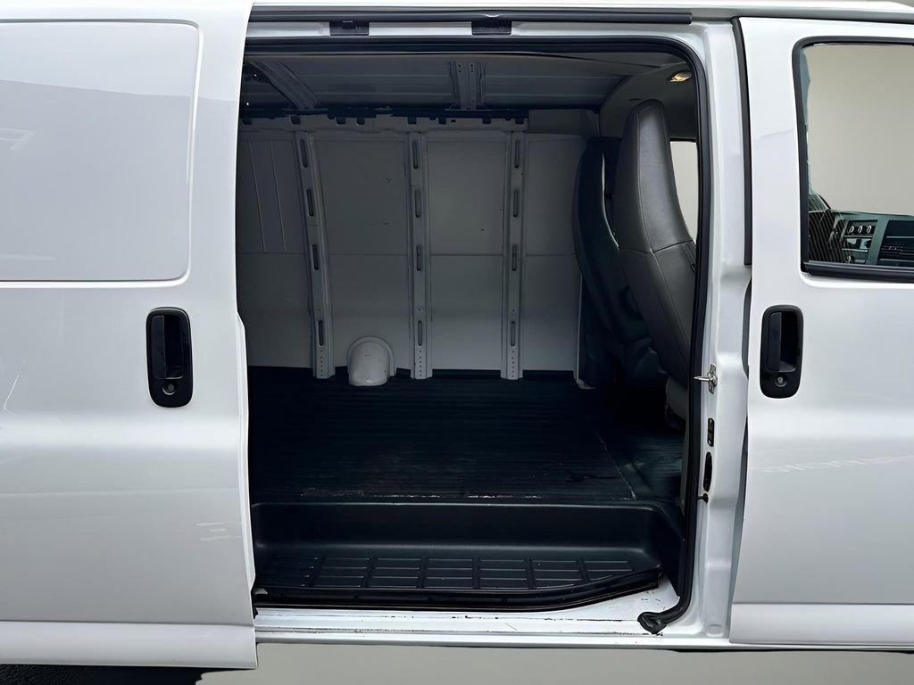 Used 2023 Chevrolet Express 2500 Work Van w/ Driver Convenience Package image 19