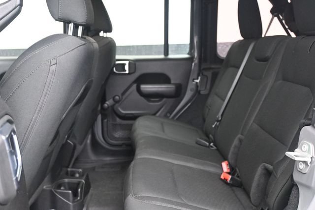 Used 2022 Jeep Wrangler Unlimited Sport AWD/4WD image 5