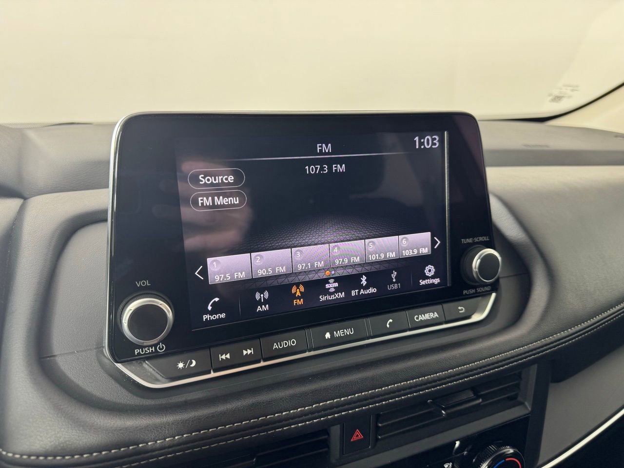 Used 2024 Nissan Rogue S image 22