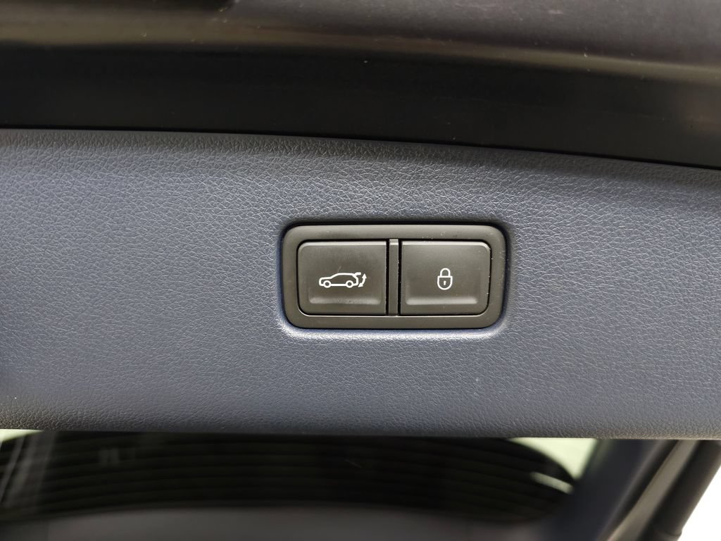 Used 2024 Genesis GV70 2.5T w/ Sport Prestige Package AWD/4WD image 9