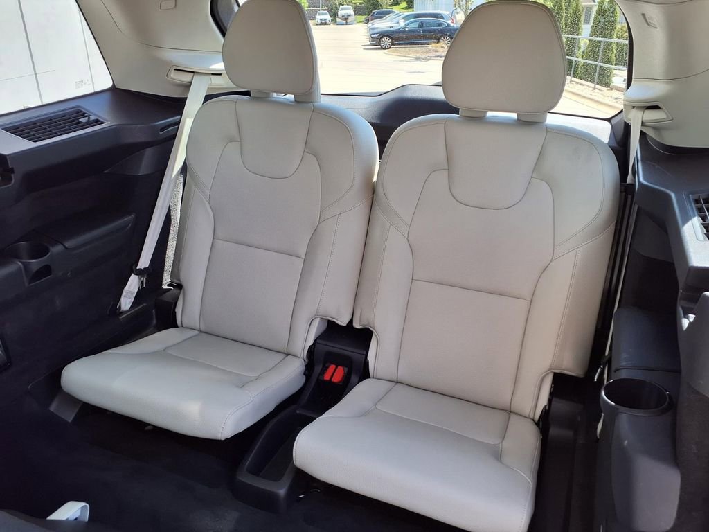 Certified 2023 Volvo XC90 B6 Plus w/ Protection Package AWD/4WD image 9