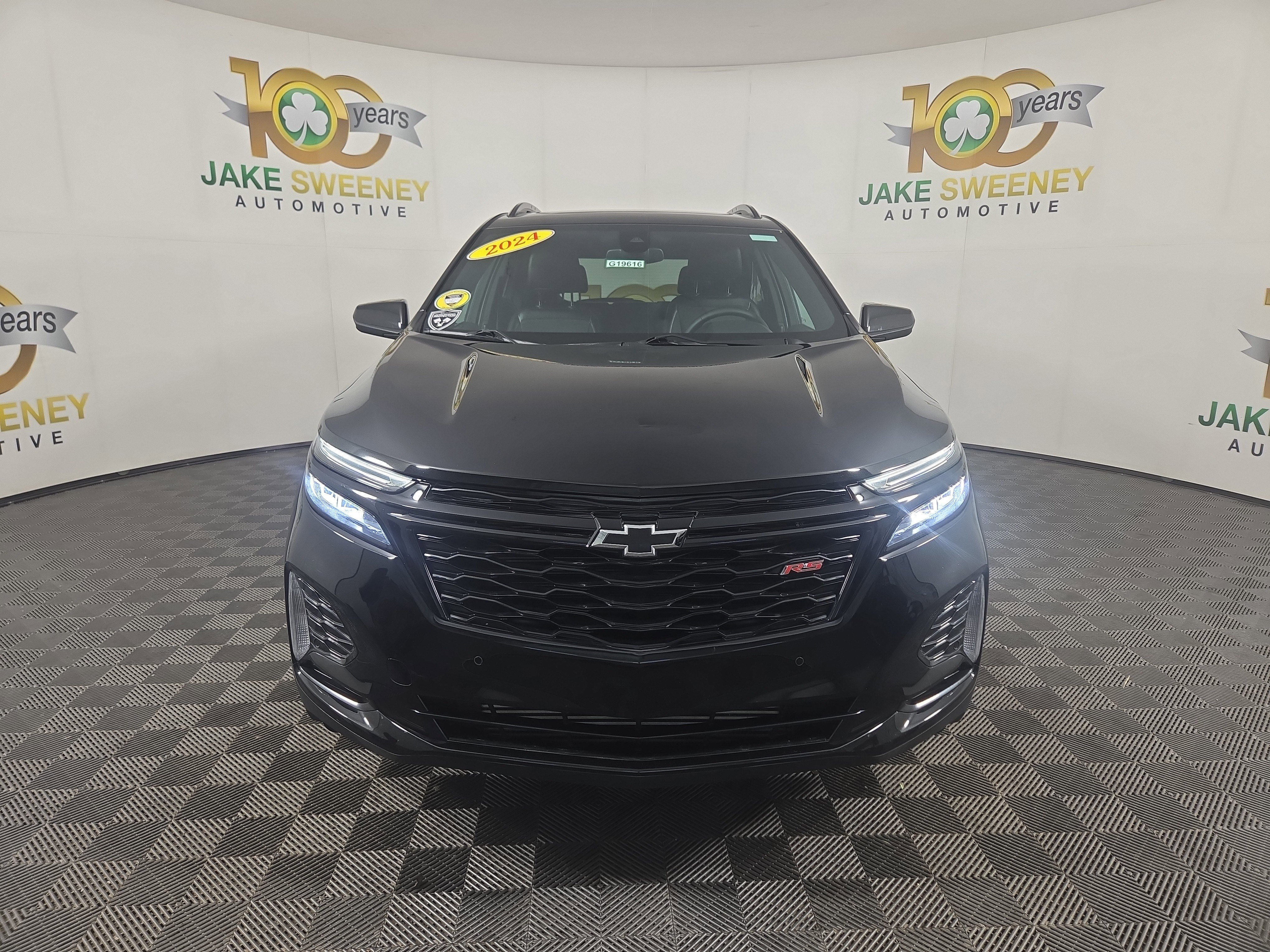 Used 2024 Chevrolet Equinox RS image 2