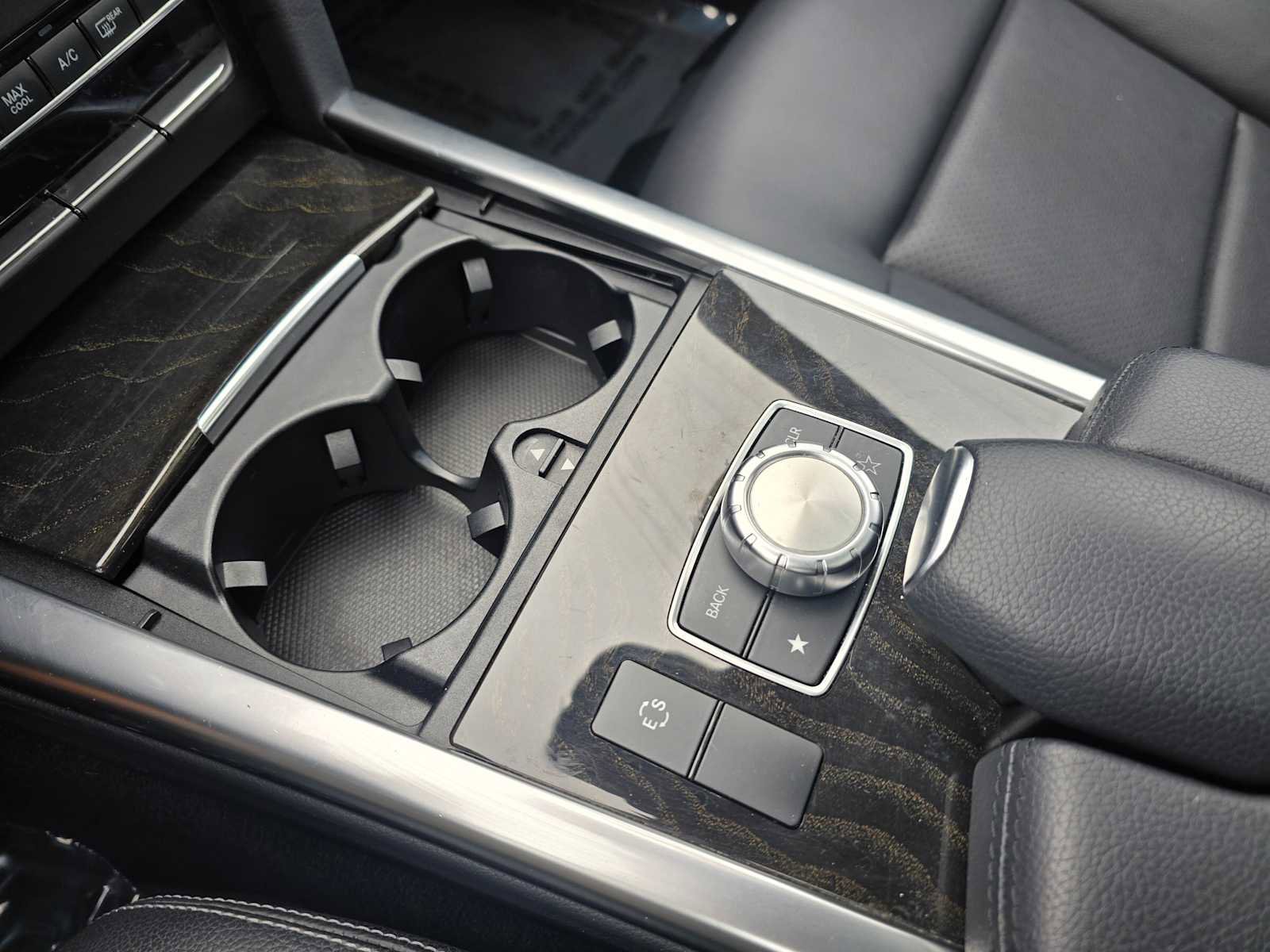 Used 2014 Mercedes-Benz E 350 Sedan image 32