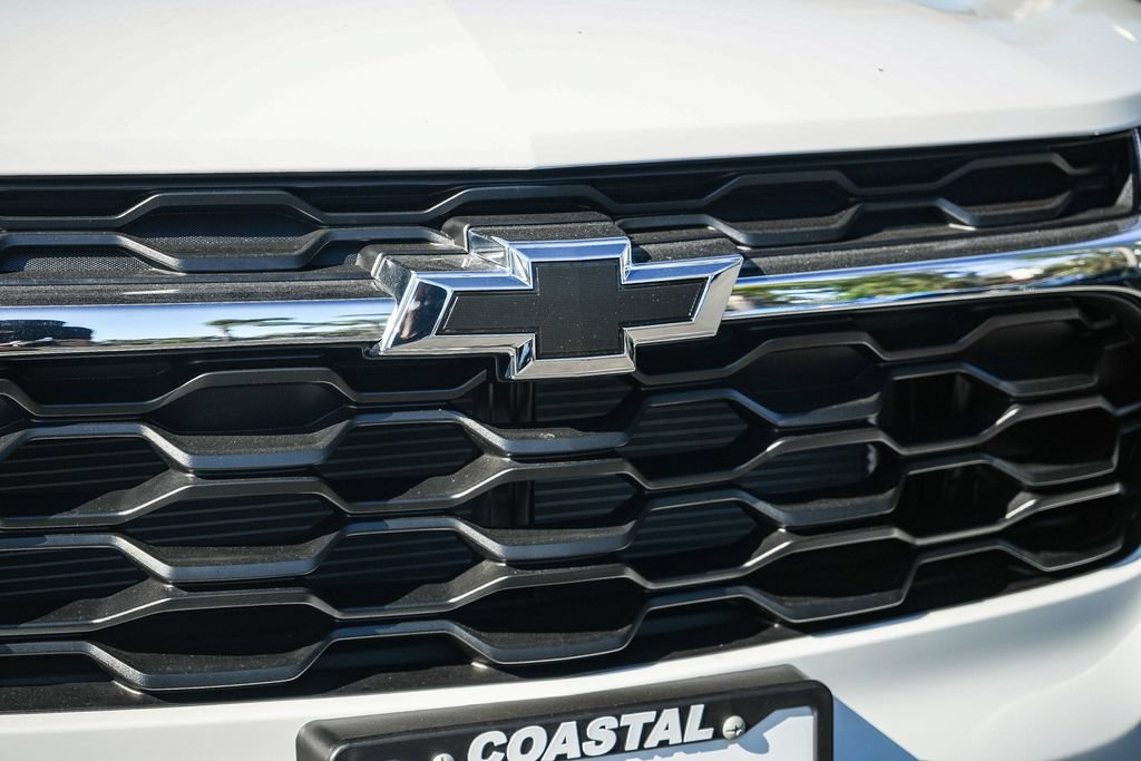 New 2026 Chevrolet Trax LT w/ Driver Confidence Package FWD image 9