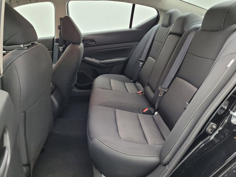 Used 2024 Nissan Altima 2.5 SV image 18