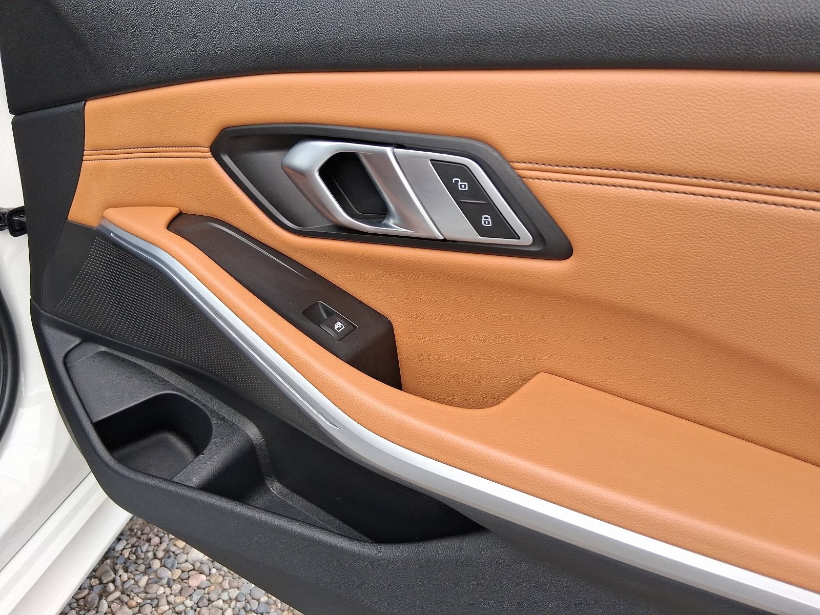 Used 2021 BMW 330e RWD image 15
