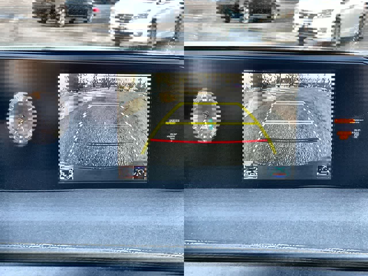 Used 2020 Lexus UX 250h w/ Premium Package image 27