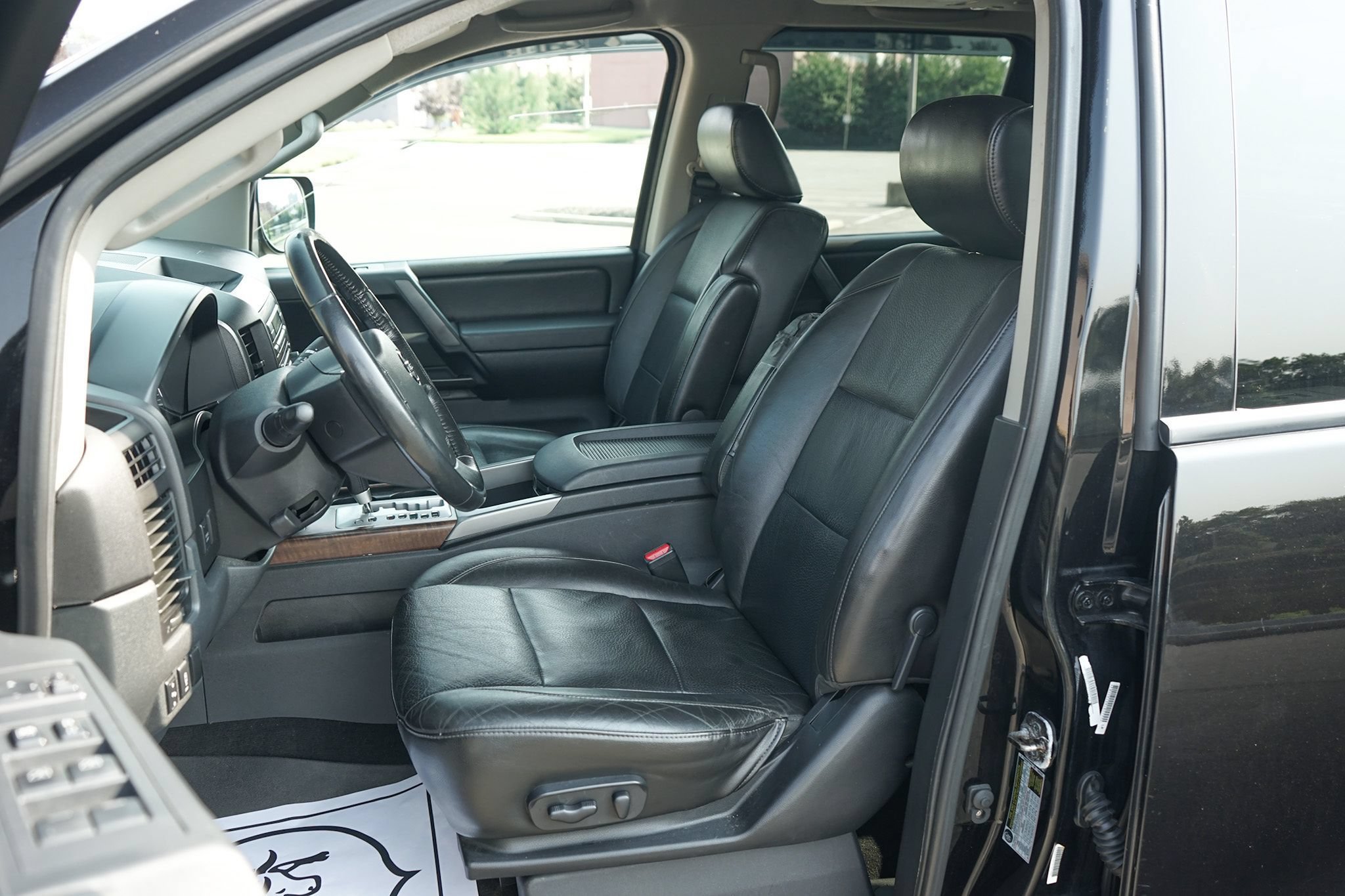 Used 2012 Nissan Titan SL w/ Heavy Metal Edition Pkg AWD/4WD image 15