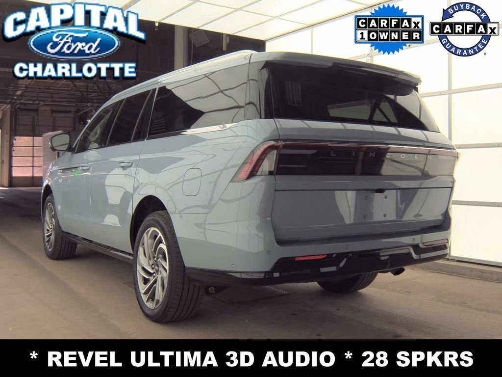 Used 2025 Lincoln Navigator L Reserve AWD/4WD image 8