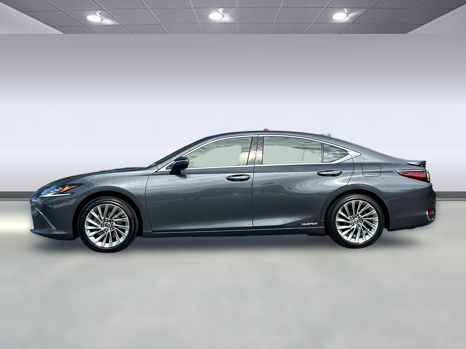 Used 2022 Lexus ES 300h w/ Accessory Package FWD image 2