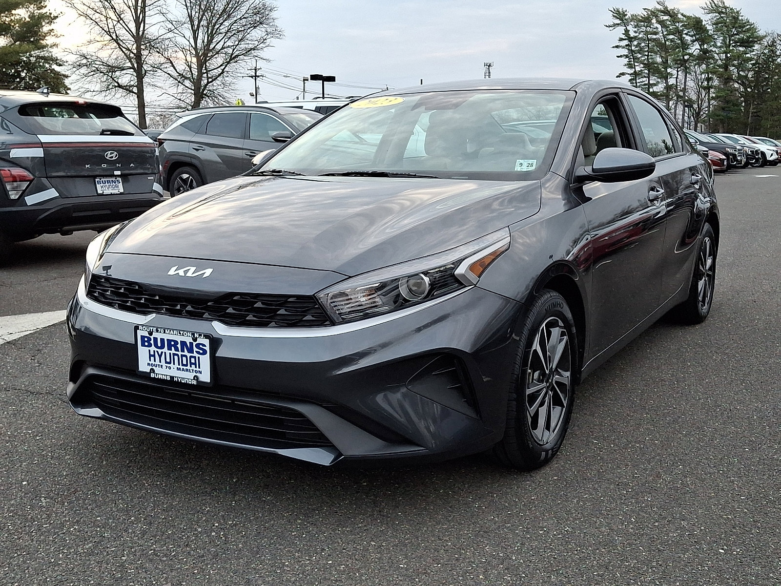 Used 2023 Kia Forte LXS image 3