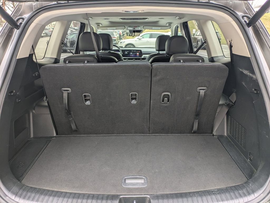 Used 2025 Kia Telluride S image 28