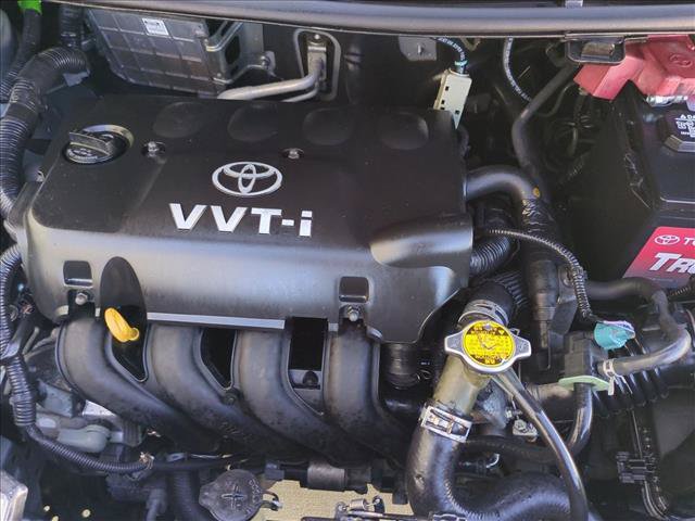 Used 2010 Toyota Yaris 2-Door Hatchback FWD image 19
