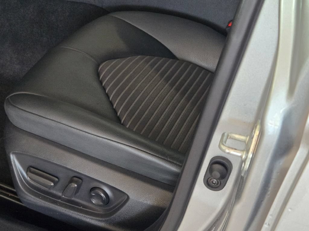 Used 2024 Toyota Camry SE FWD image 20
