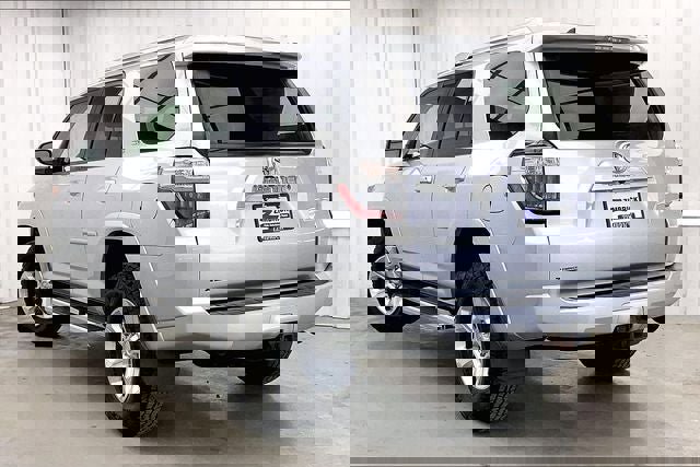 Used 2015 Toyota 4Runner SR5 image 11