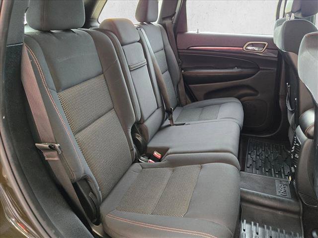 Used 2016 Jeep Grand Cherokee Laredo 75th Anniversary AWD/4WD image 20
