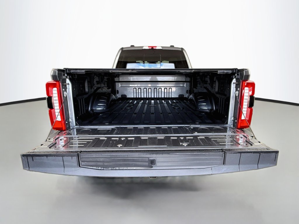 Used 2024 Ford F250 Lariat w/ Chrome Package AWD/4WD image 28