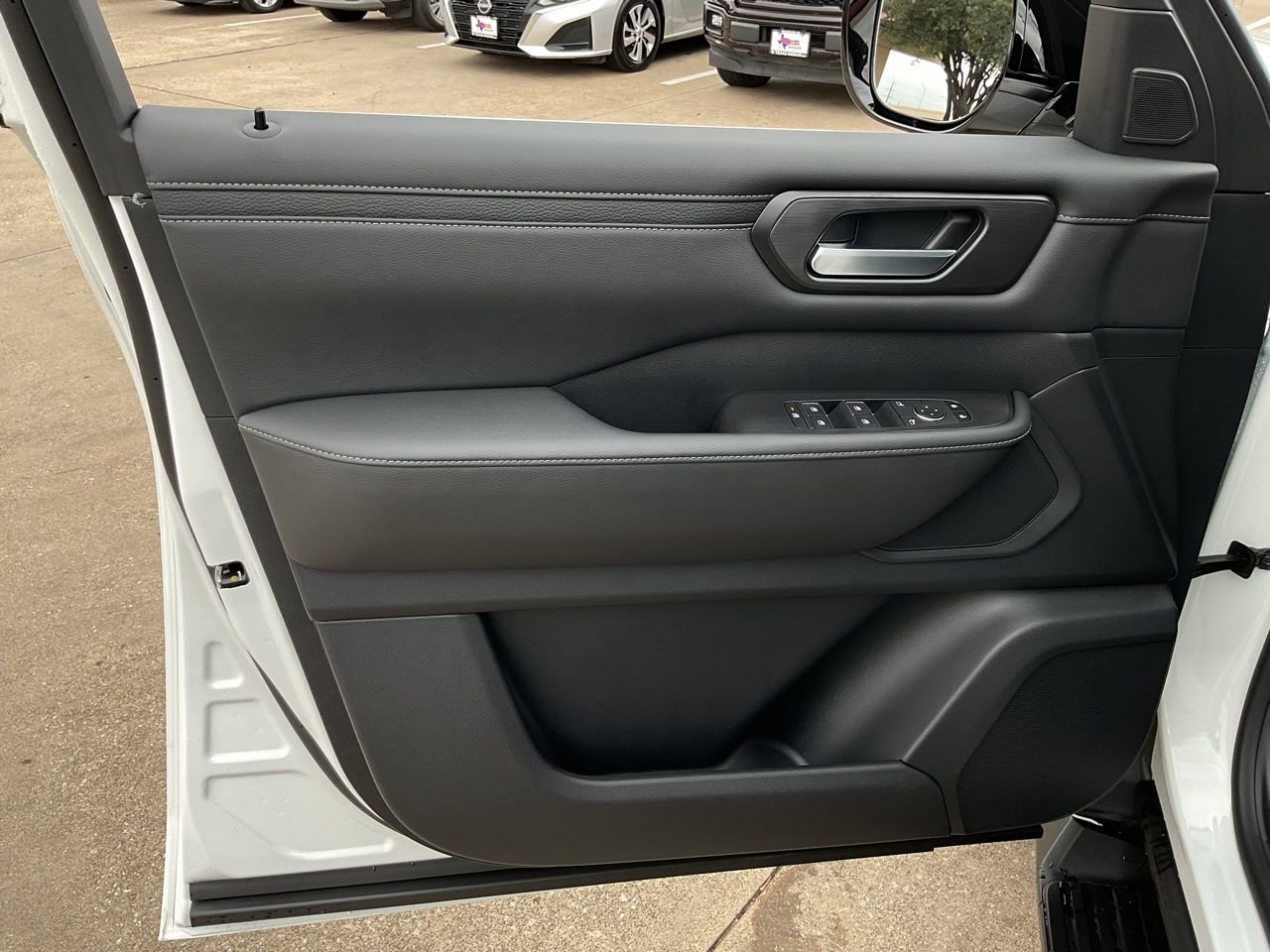 New 2026 Nissan Armada SV image 13