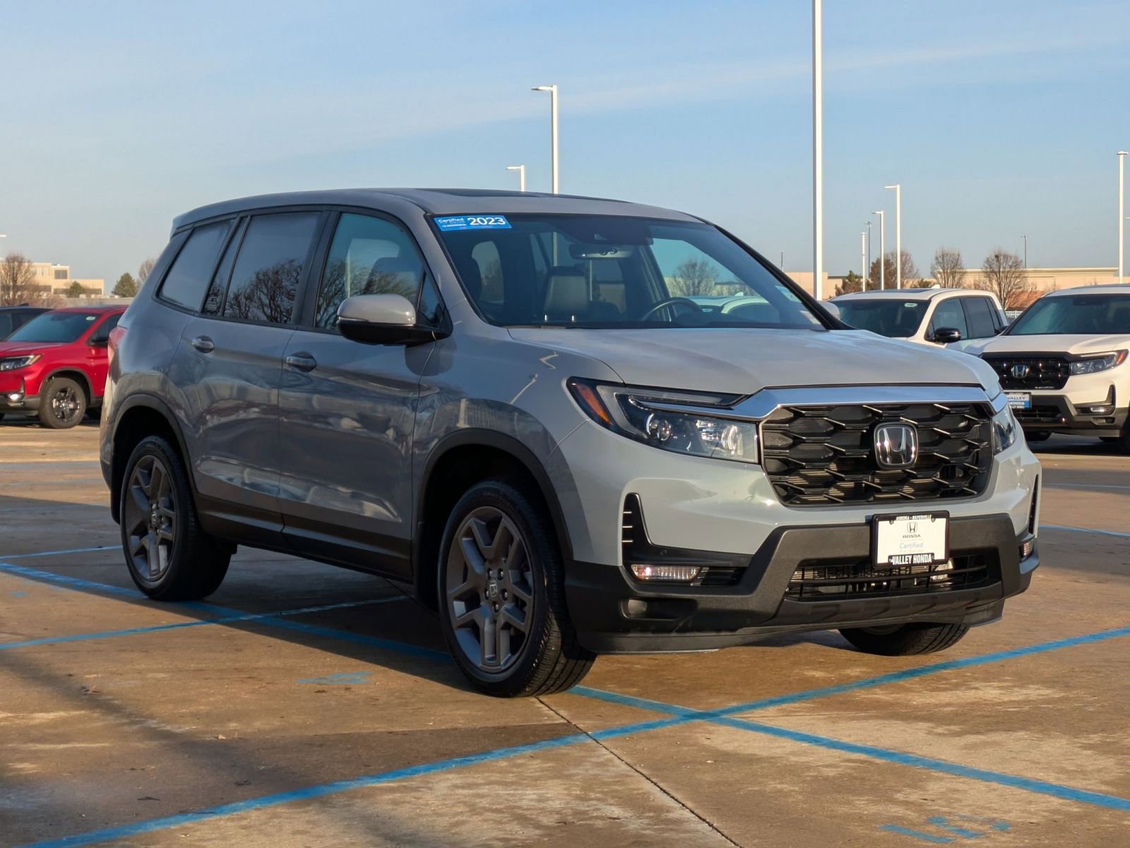 Used 2023 Honda Passport EX-L image 4