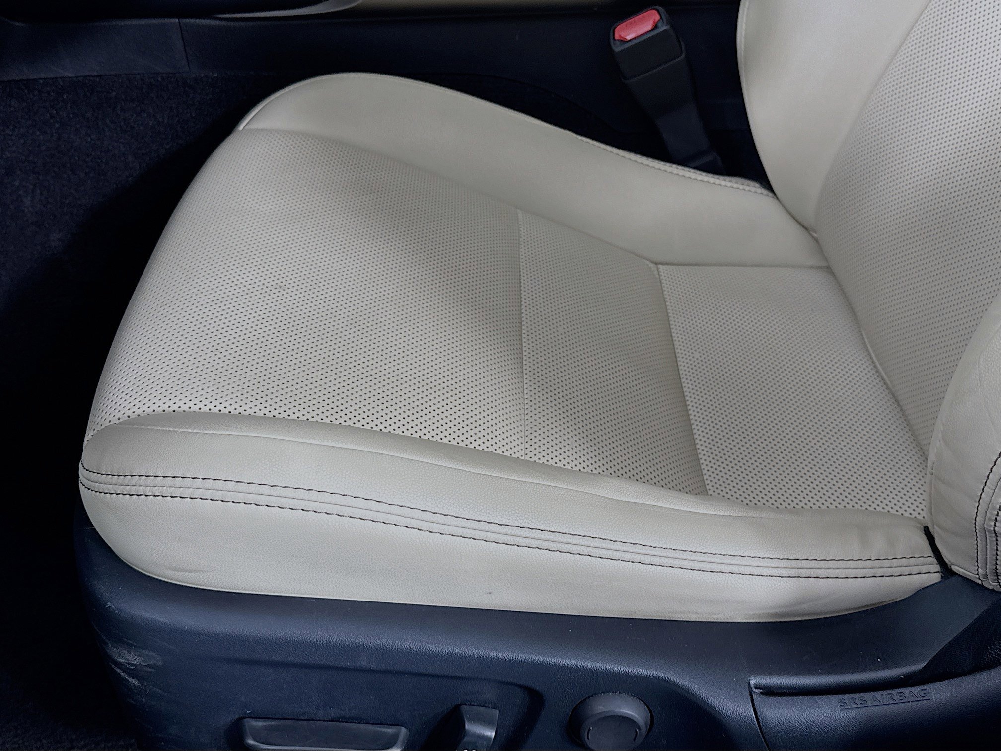 Used 2016 Lexus IS 300 AWD w/ Navigation System Package image 19