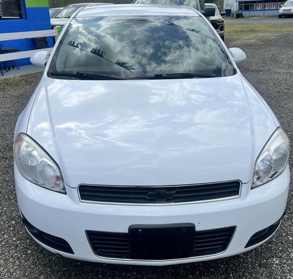 Used 2010 Chevrolet Impala LT FWD image 3