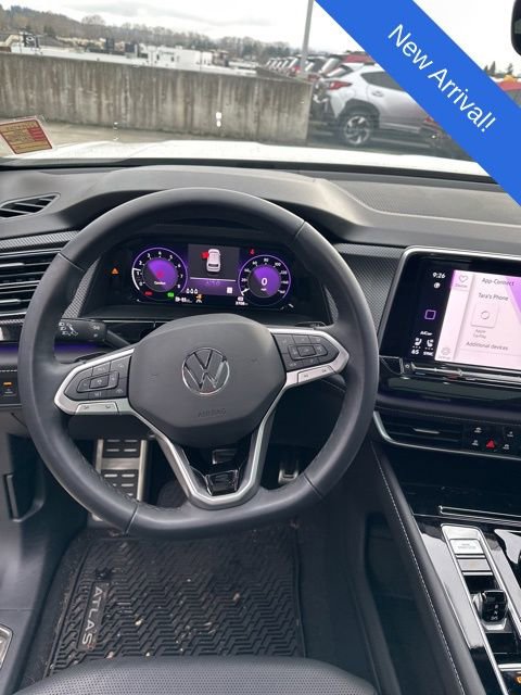 Used 2025 Volkswagen Atlas Cross Sport SEL Premium R-Line image 6