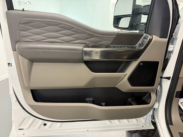 New 2026 Ford F350 Platinum w/ Platinum Plus Package image 14