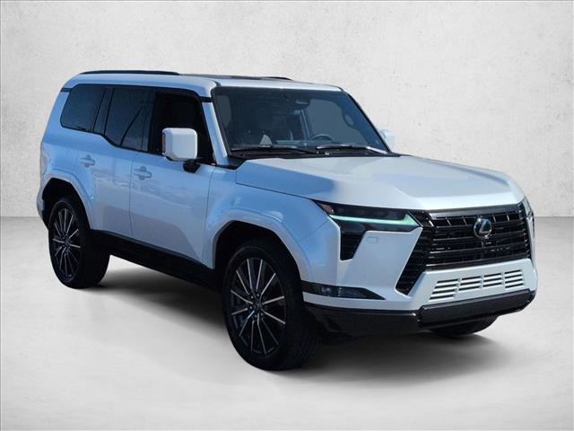 Used 2025 Lexus GX 550 w/ Accessory Package (2T) image 3