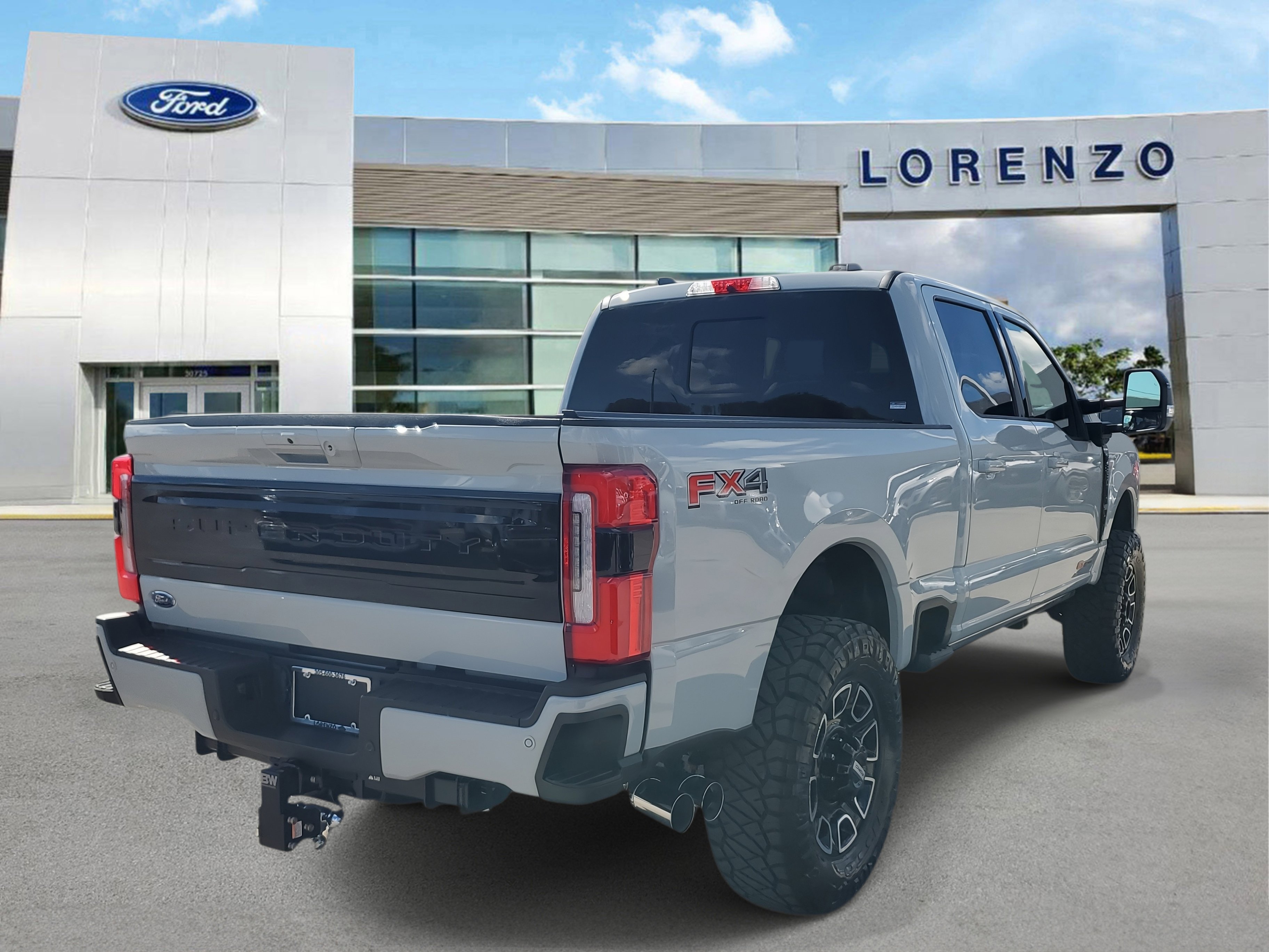 Used 2025 Ford F350 Platinum image 5