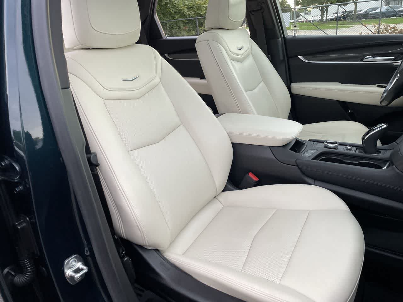 Certified 2024 Cadillac XT5 Sportv AWD/4WD image 14