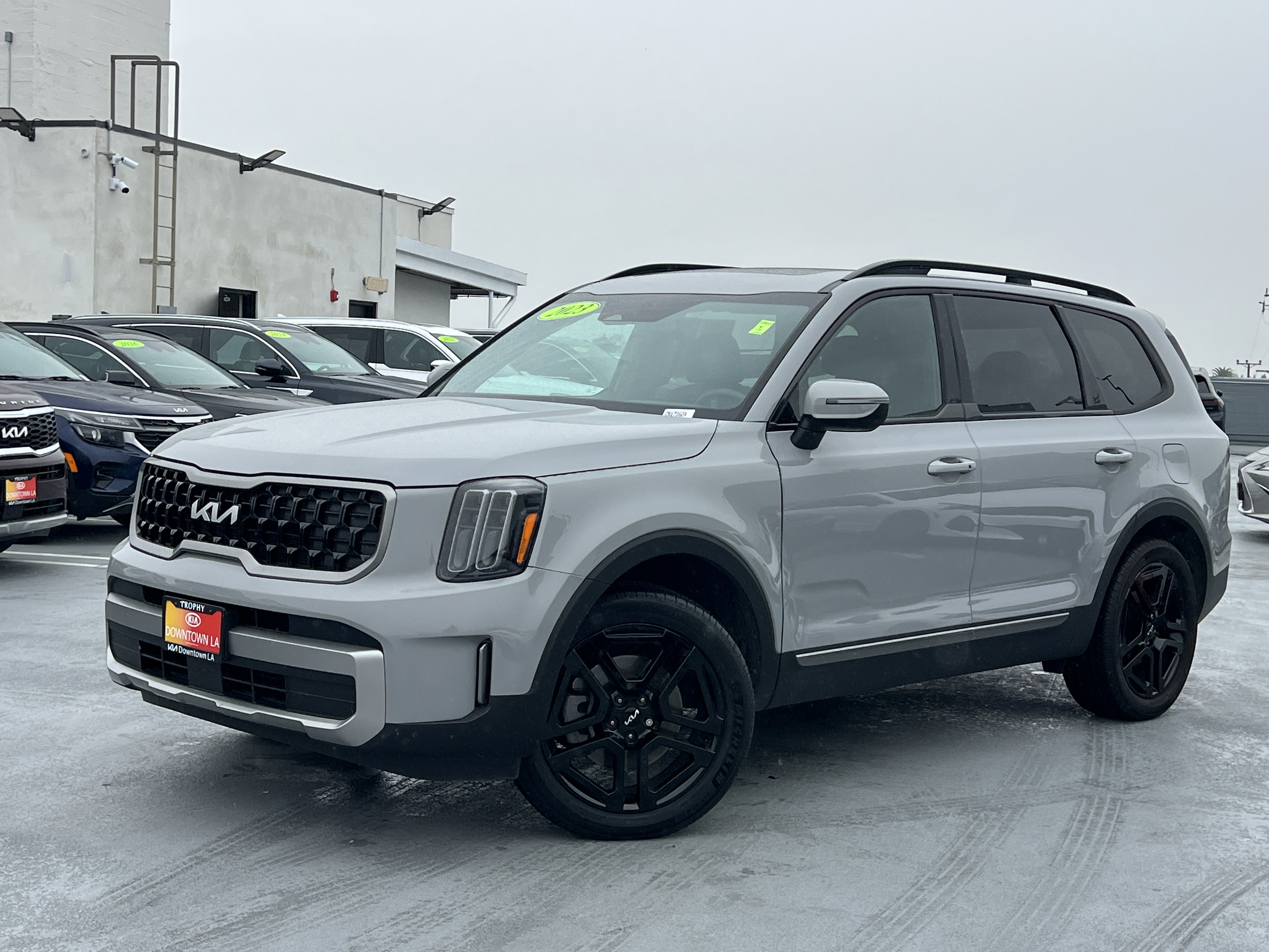 Used 2023 Kia Telluride EX X-Line image 2