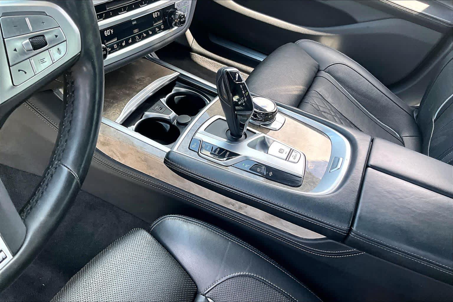 Used 2020 BMW 750i xDrive w/ Executive Package AWD/4WD image 15