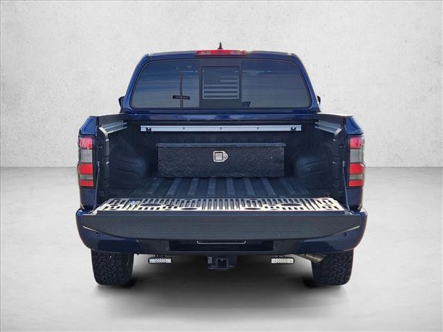 Used 2022 Nissan Frontier SV image 6