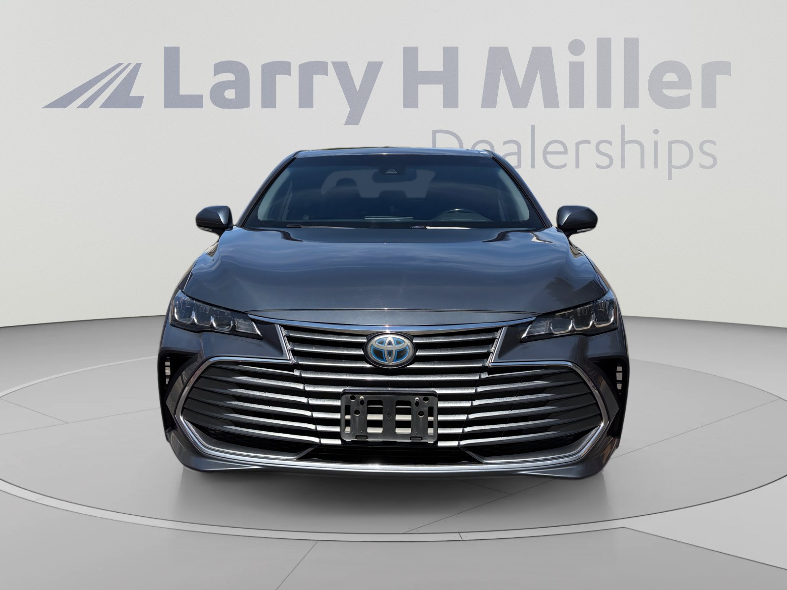Used 2019 Toyota Avalon XLE w/ Moonroof Package FWD image 8