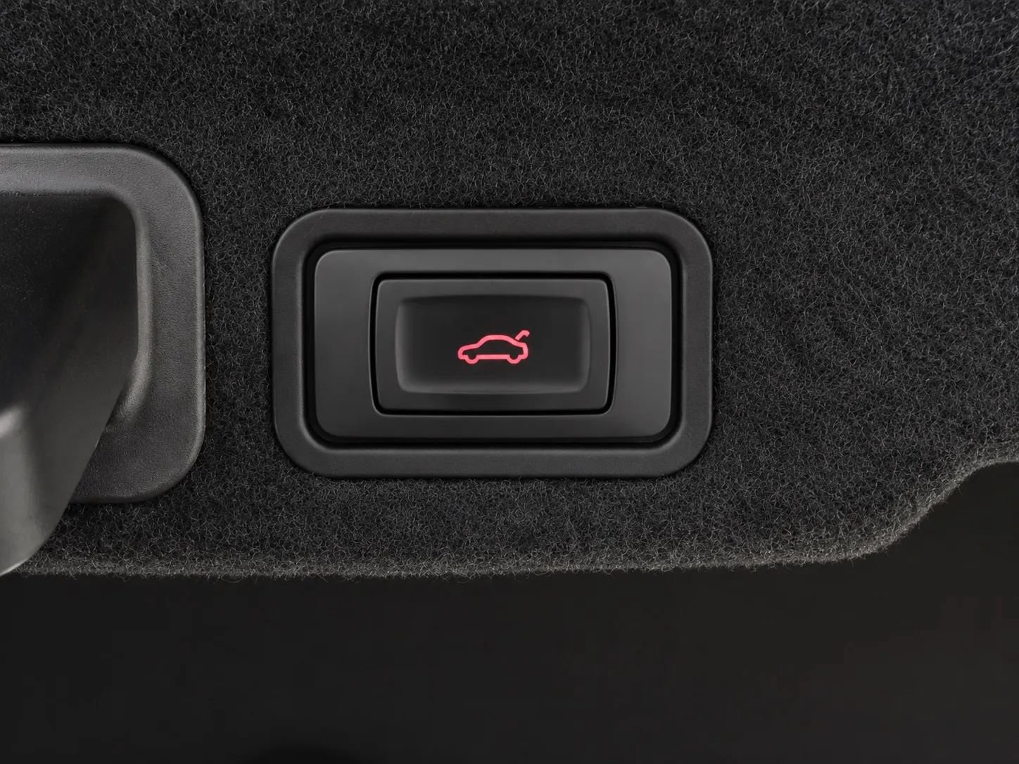 Used 2013 Audi S8 AWD/4WD image 19