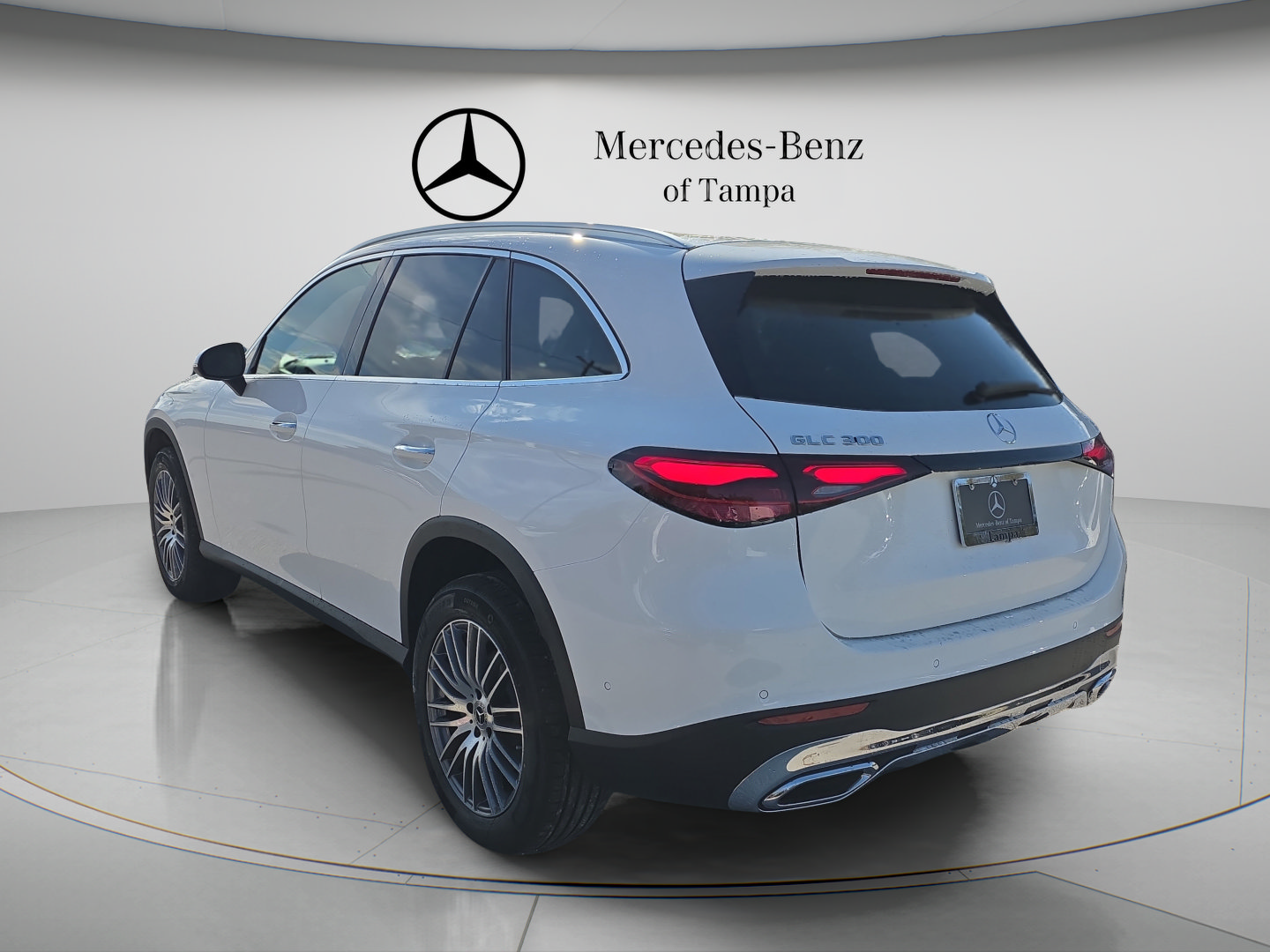 Certified 2026 Mercedes-Benz GLC 300 image 3
