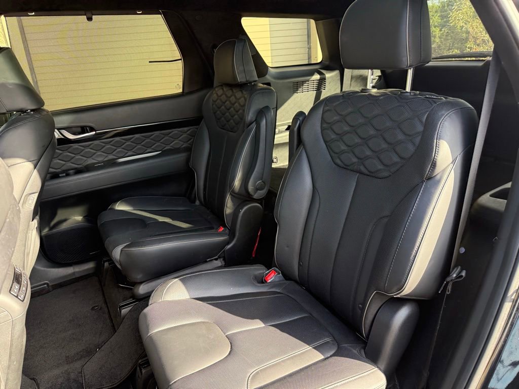 Used 2021 Hyundai Palisade Calligraphy image 8