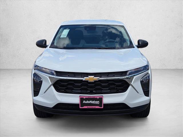 Used 2026 Chevrolet Trax LS FWD image 6