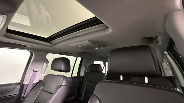 Used 2017 Chevrolet Suburban Premier AWD/4WD image 12