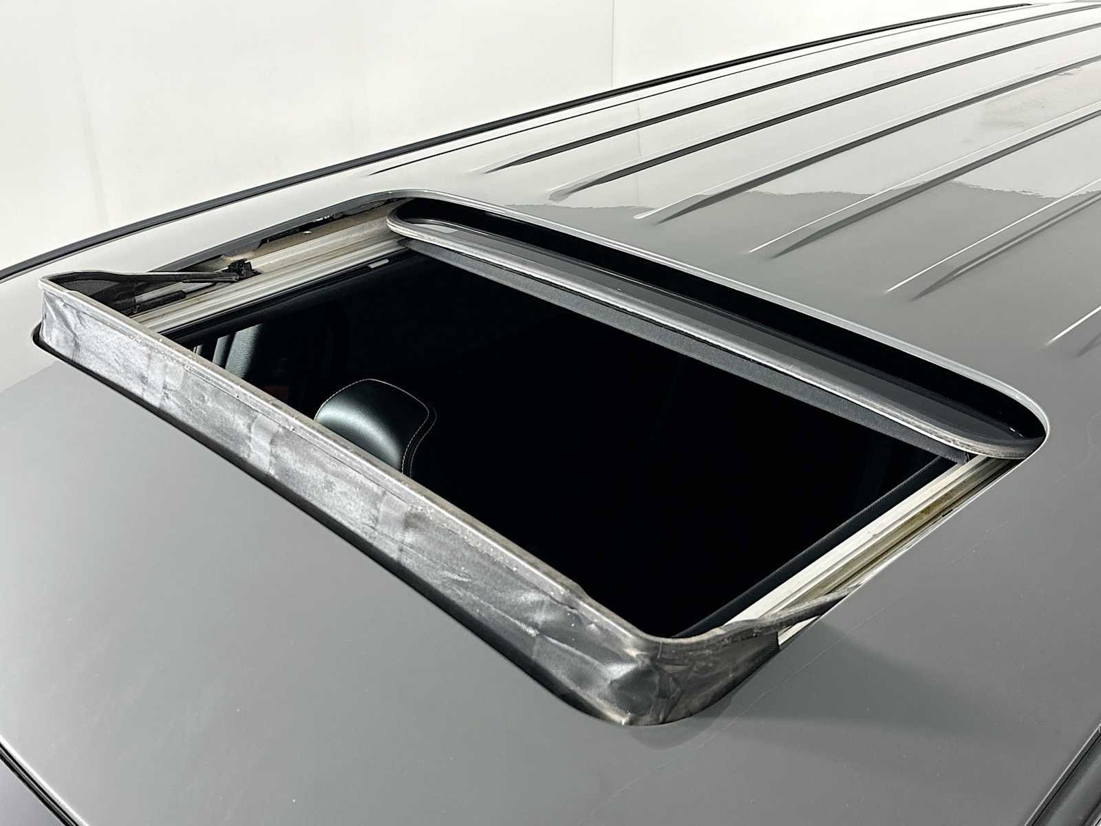 Used 2022 Dodge Durango SRT w/ Black Package image 19