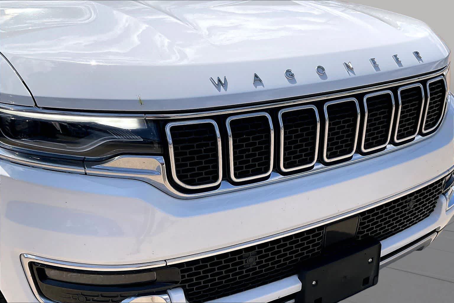 Used 2025 Jeep Wagoneer L Series II w/ 8-pass Seating Package AWD/4WD image 28